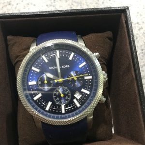 Michael Kors MK-8240 Watch